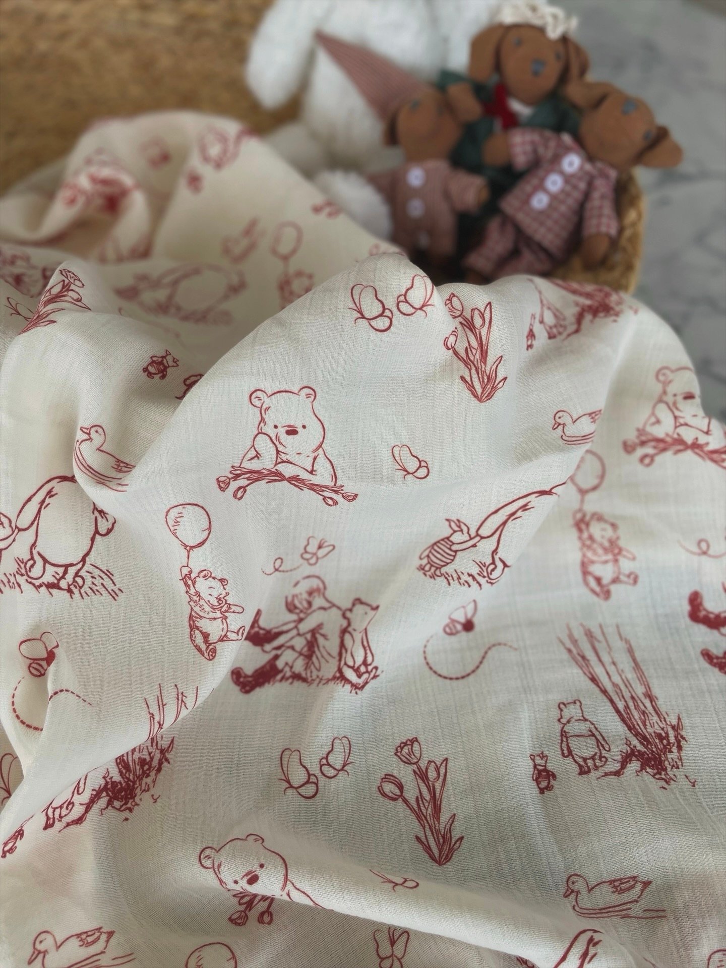 RED TOİLE DE JOUY WİNNİE THE POOH Müslin Örtü