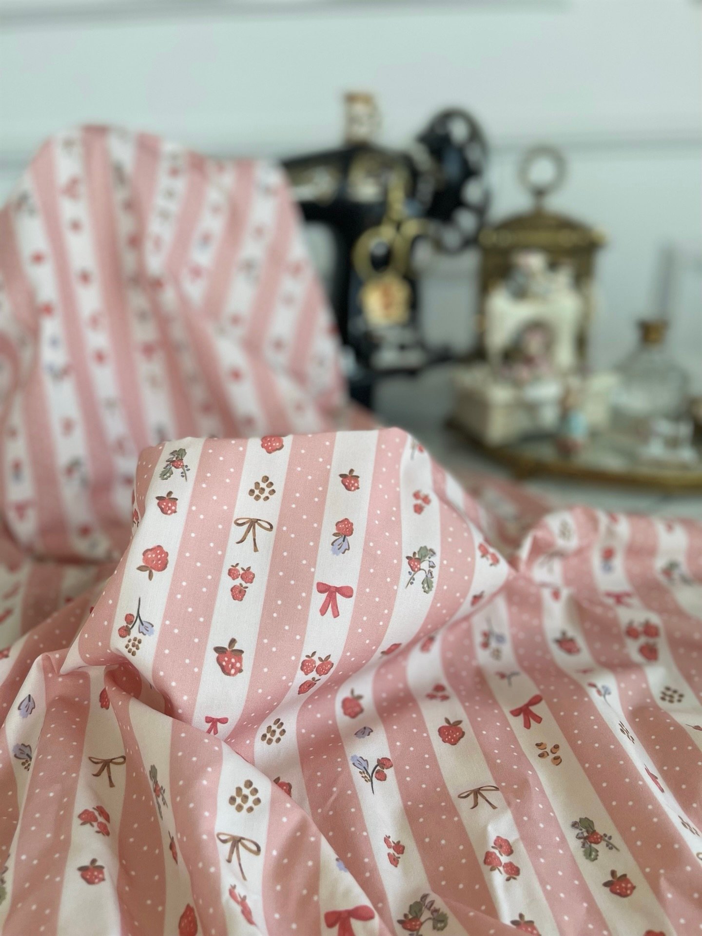 BABY PİNK FLOWER POPLİN KUMAŞ